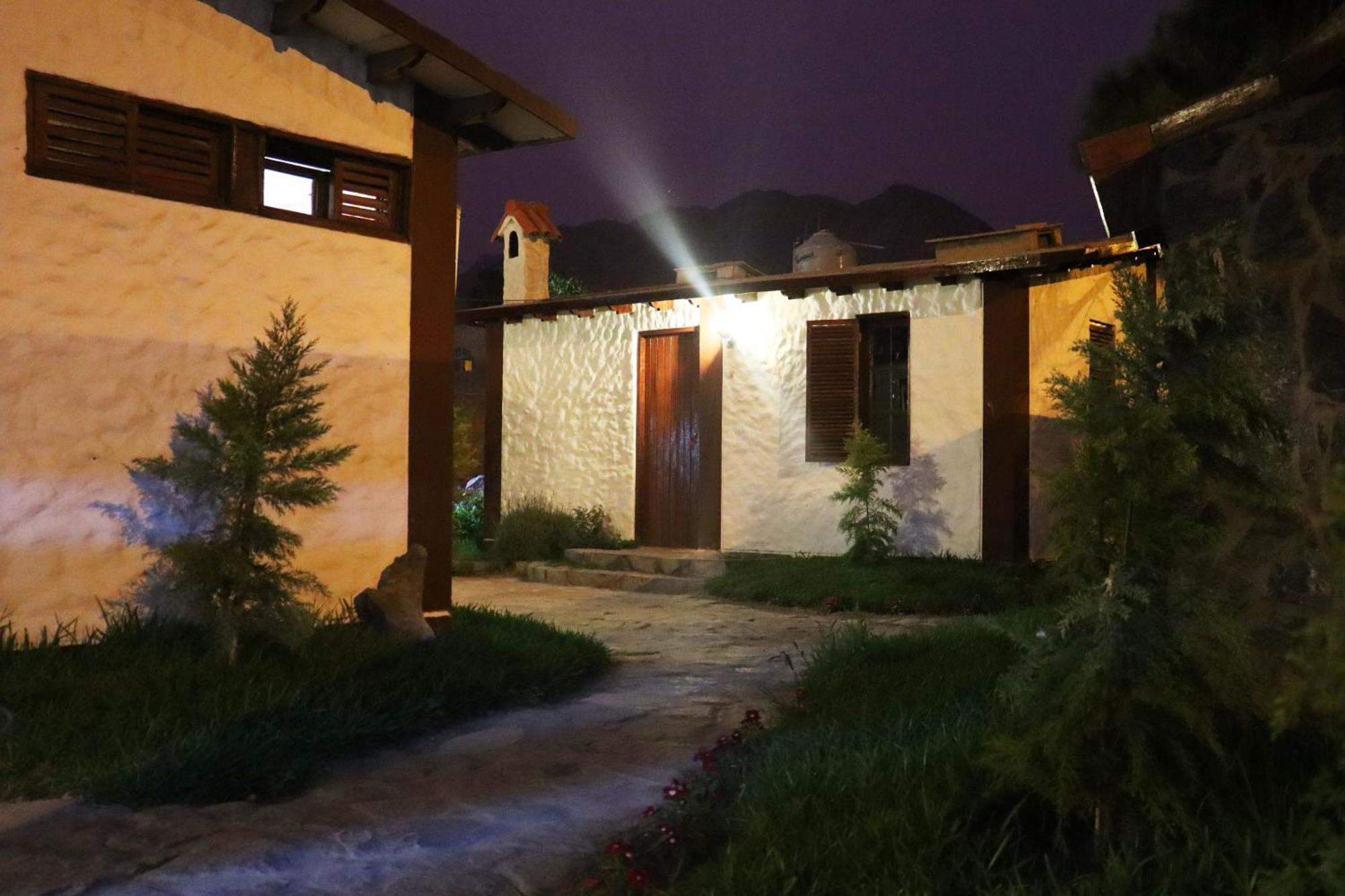 Los Andes - Restaurant & Bungalows 시에네길랴 외부 사진
